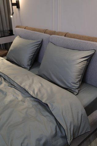 Сатинова постіль &laquo;Сіро-зелена&raquo; оздоблена чорним кантом, 1,5 спальний, 50x70 2шт, Чорний, без резинки 43100 фото